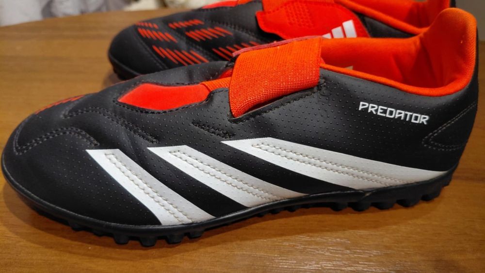 Halówki Adidas Predator 36