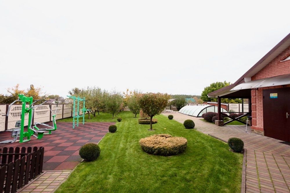 Будинок смт.Бабинці, 200м2+12 соток. Басейн, спорт.майданчик. Без%