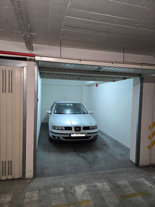 Garagem BOX 20 m2, no Alto Seixalinho, Barreiro