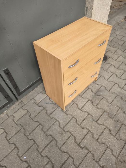Sprzedam komoda w dobrym stanie