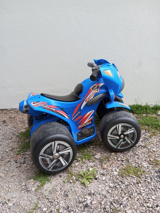 Moto 4 elétrica para criança