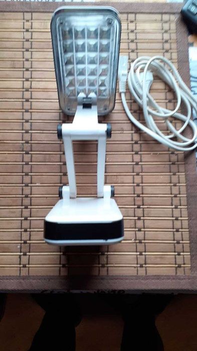 Настольная LED лампа с аккумулятором