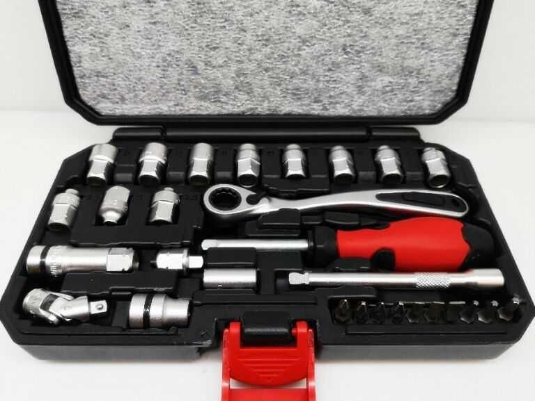 Zestaw kluczy nasadowych w walizce, 28 części