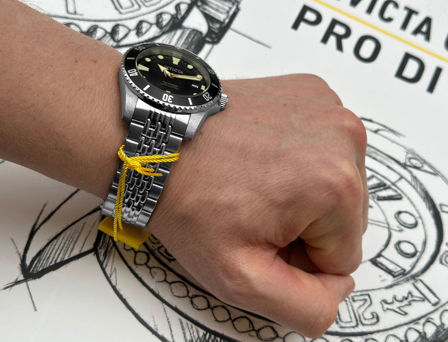 Мужские часы Invicta 39755 Pro Diver Automatic 44 мм. Silver Black