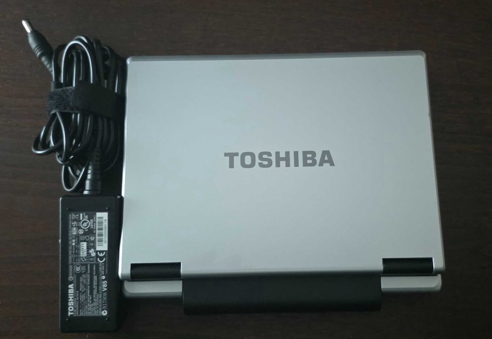 Notebook Toshiba NB100