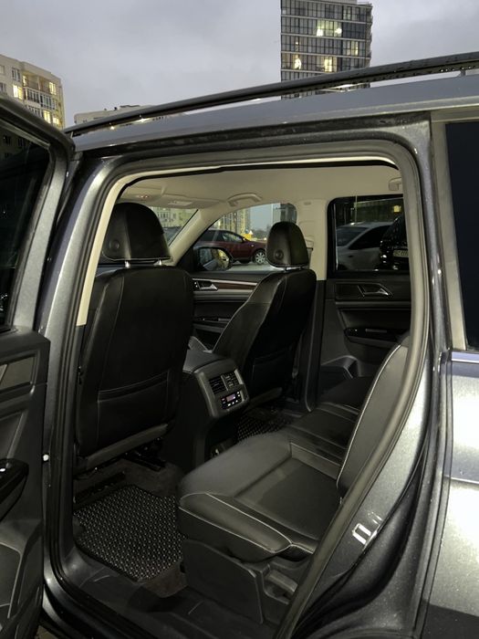 Кросовер Volkswagen Atlas 2020