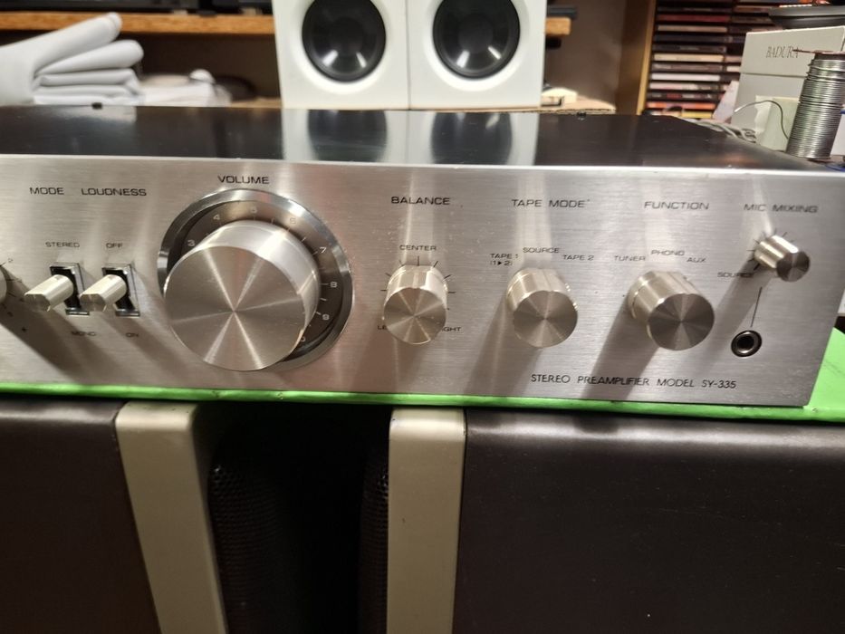 Przedwzmacniacz Toshiba SY-335