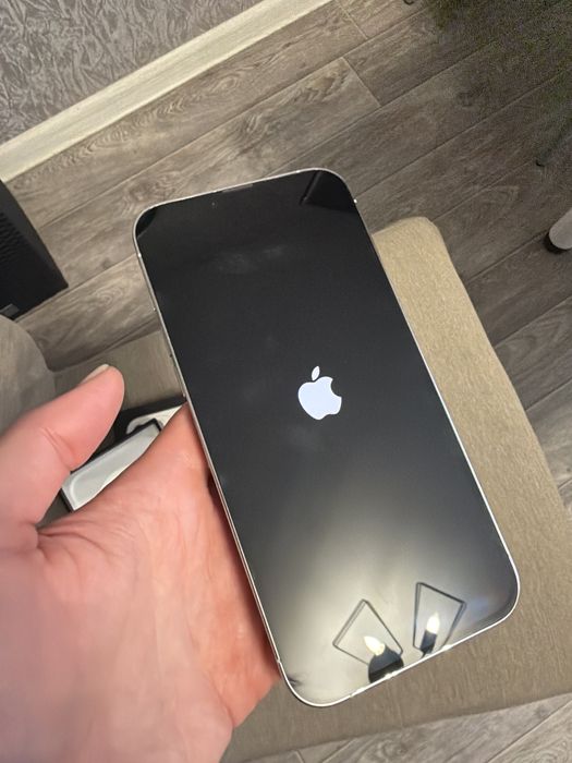 Продам Iphone 13 Pro Max