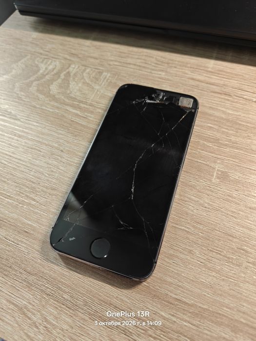 Продам Iphone X/5s (цена за ОБА!)