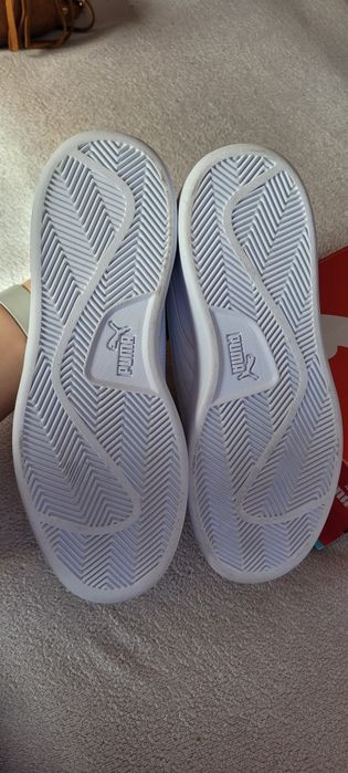 Buty Puma Smash v2 L Jr rozmiar 38 białe