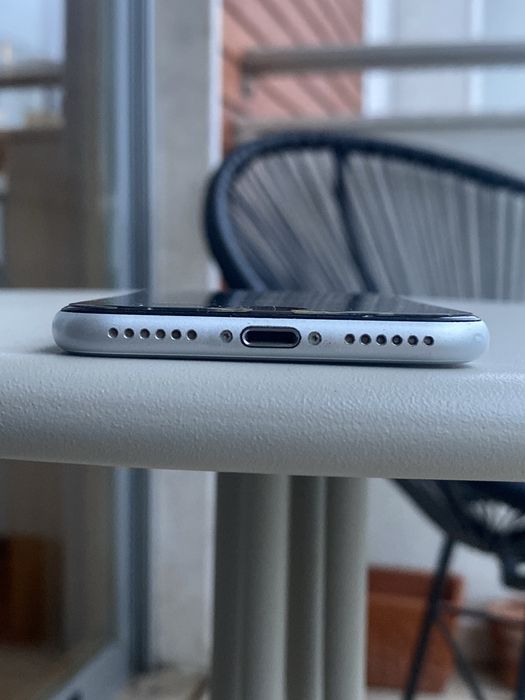 iPhone SE 2020 em excelente estado