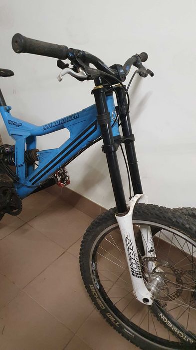 Mondraker downhill
