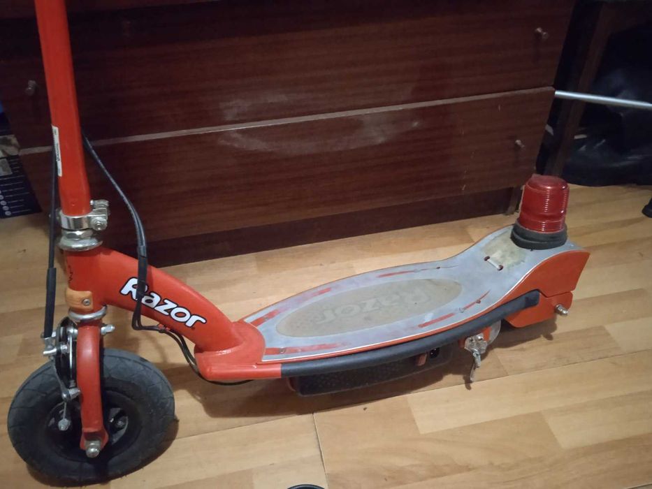 Продам електросамокат