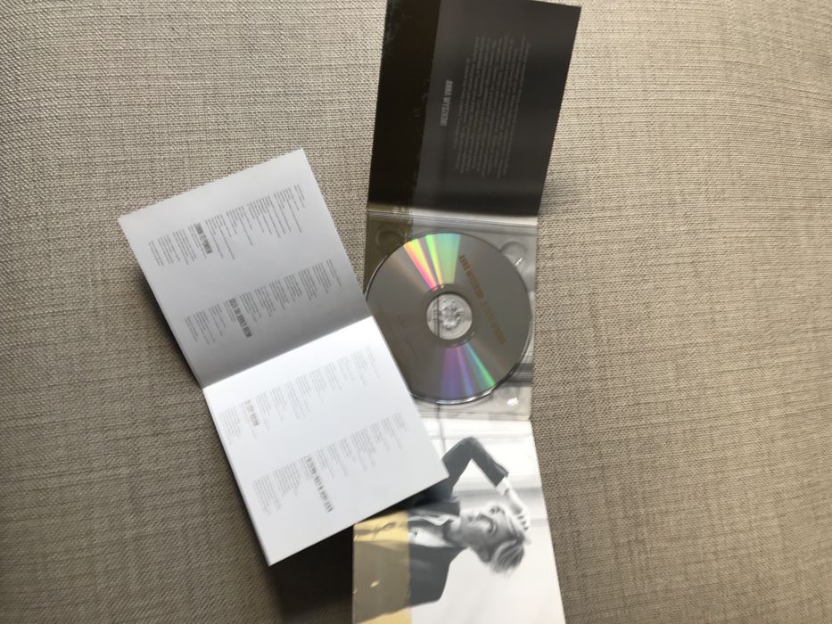 Anna Wyszkoni - Jestem Tu Nowa. Pierwsze wydanie-2017r. Autograf!