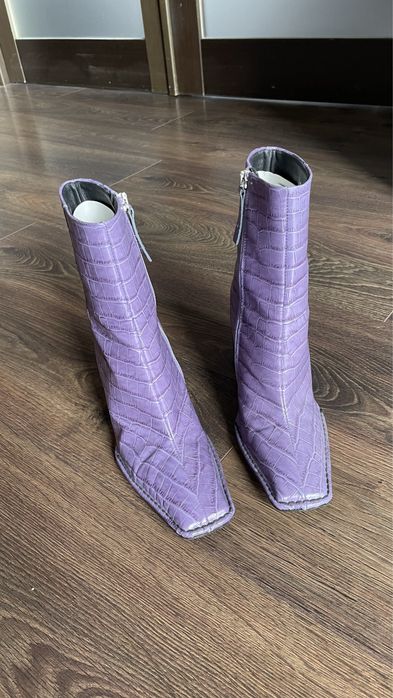 Ботильйони на підборах фіолетового крокодилу ASOS DESIGN Erico