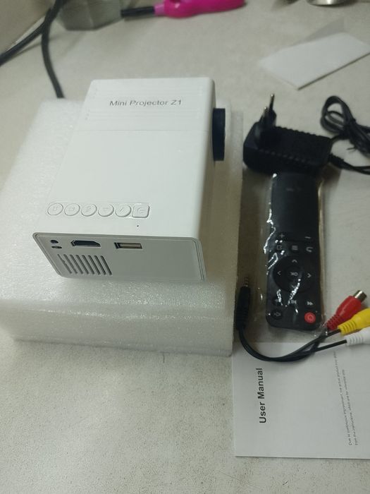 Продам новый проектор лед мини