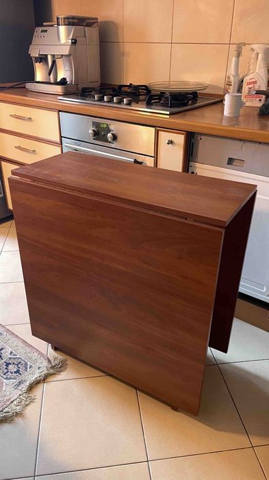 Продам стол- книгу