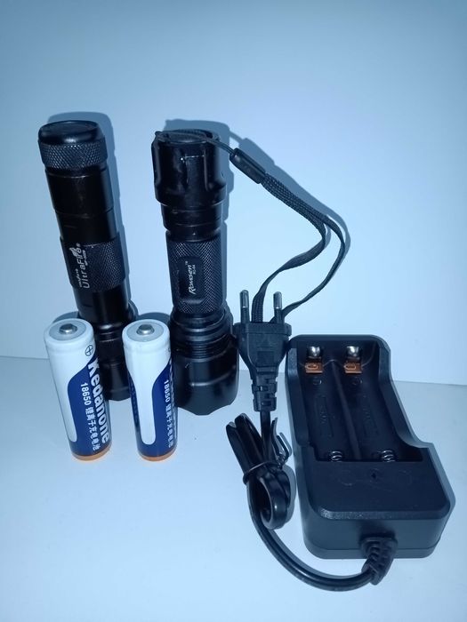 2 lanternas pilhas recarregáveis e carregador