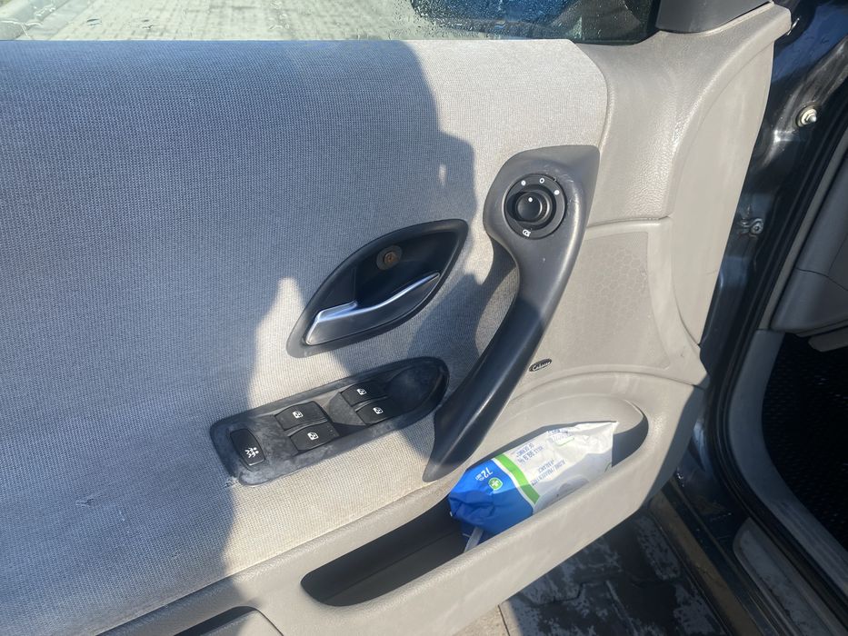 Лагуна 2 1.9 dCi рестайлінг