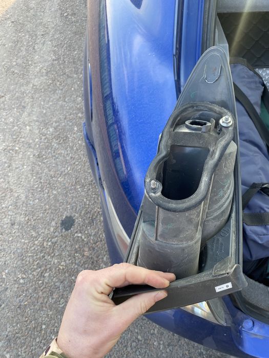 Фара Mazda 6gg 2004