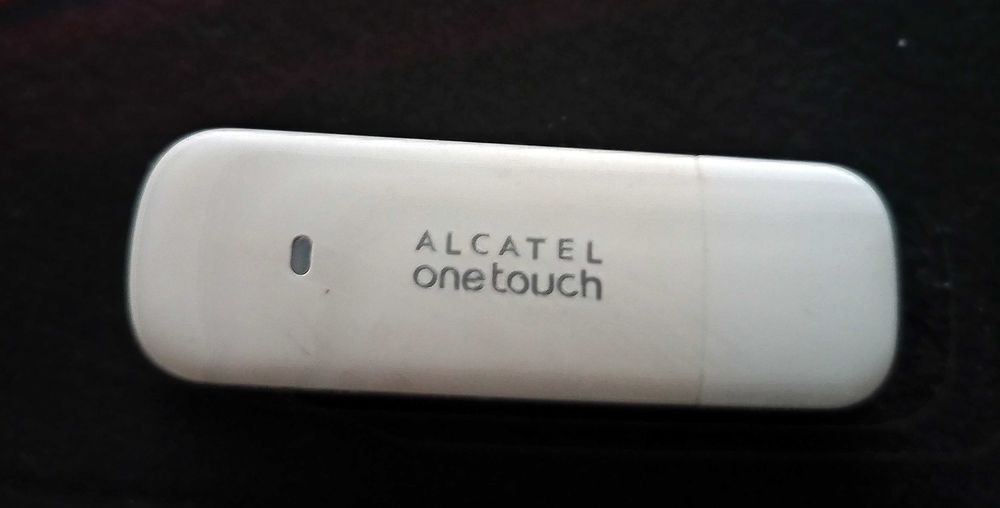 Modem ALCATEL One Touch X602D 3G, Interfejs USB-A