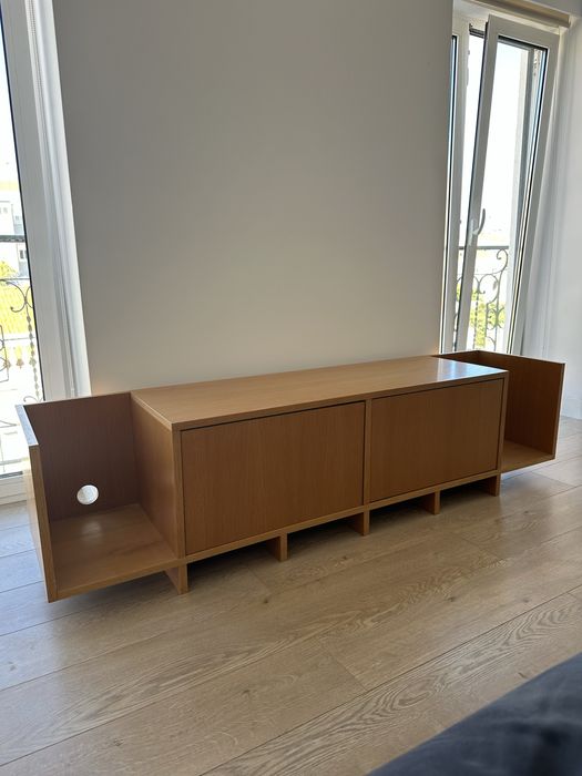 Consola de televisão