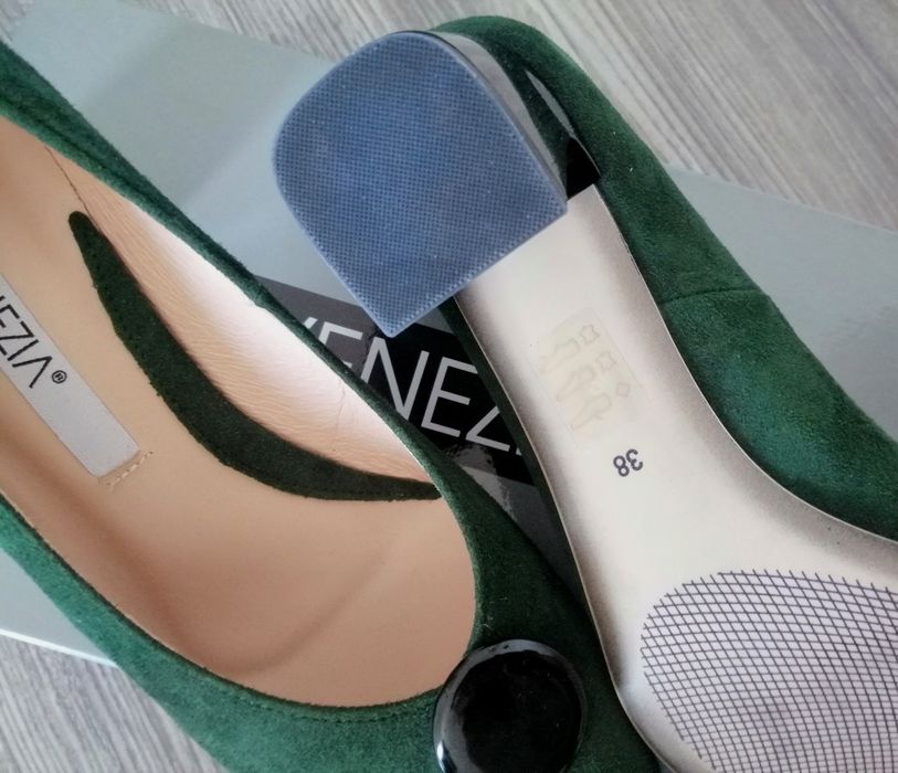 Venezia zamszowe czółenka butelkowa zieleń 38