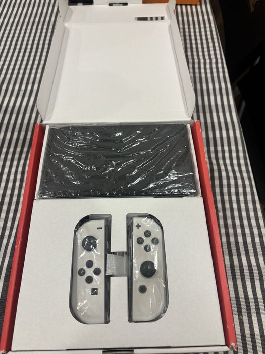 Nintendo Switch Oled 64gb
