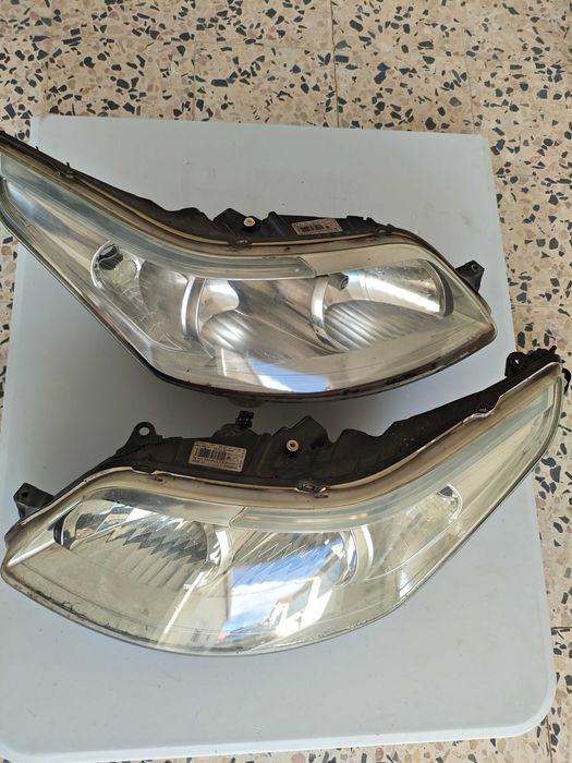 Farol Citroen C4