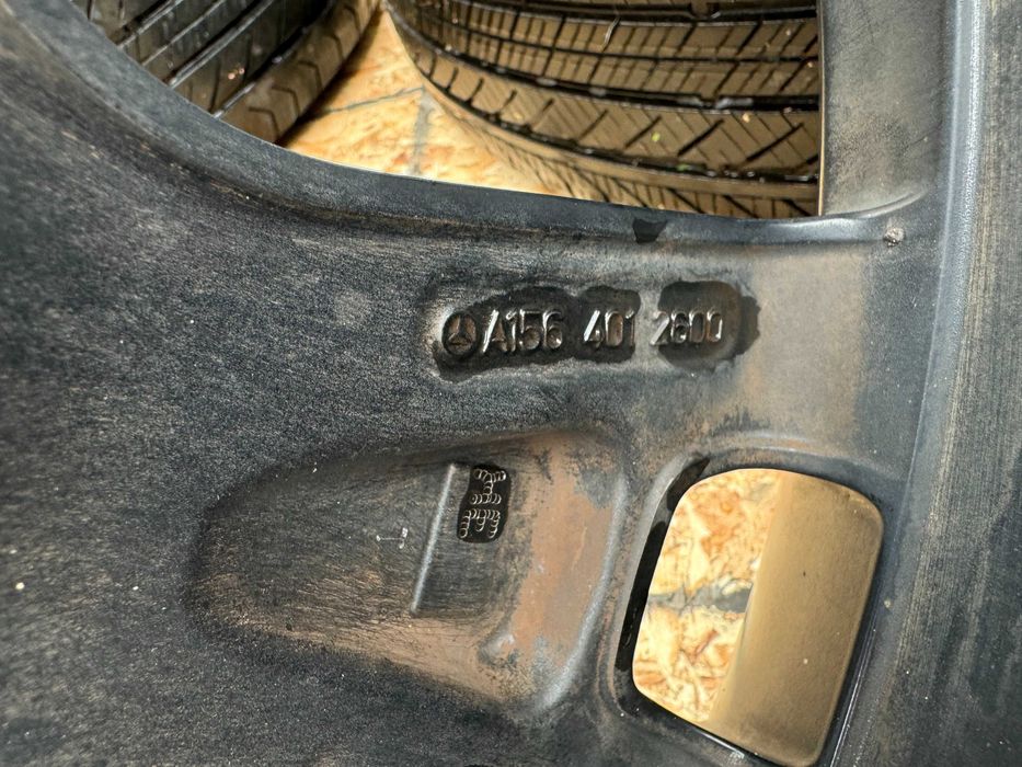 Комплект дисків з шинами R19 235/45 з Mercedes Benz GLA 250