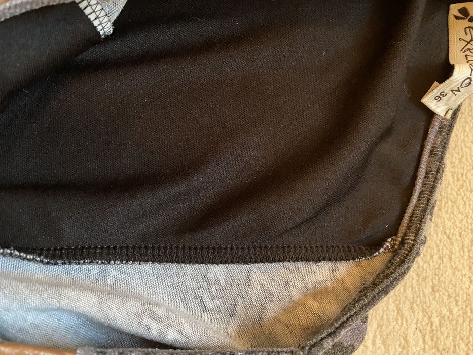 Piękna sukienka rozm. 36 beż