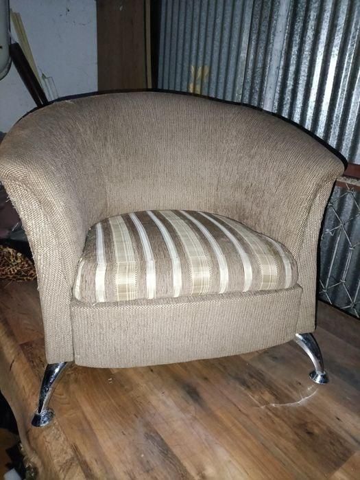 Кресла есть 5шт сидячие