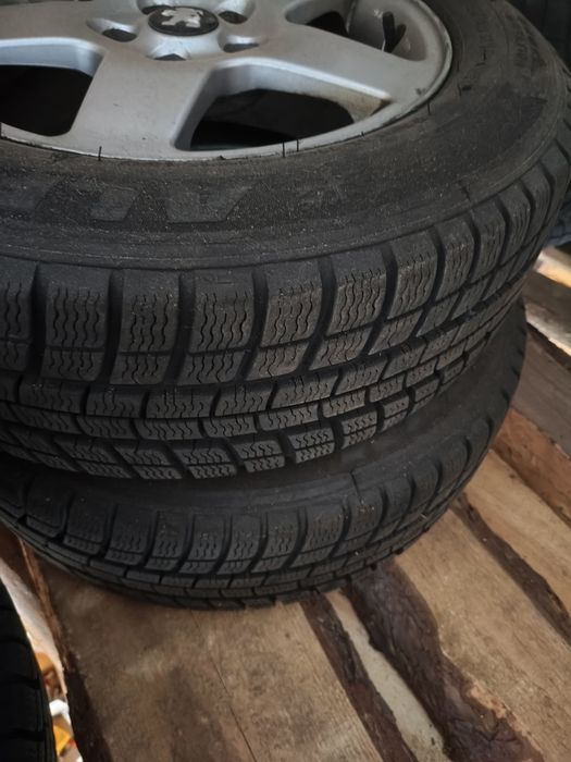 Opony zimowe bieżnikowane Gal-Gum 215/60 R16 – komplet 4 szt.