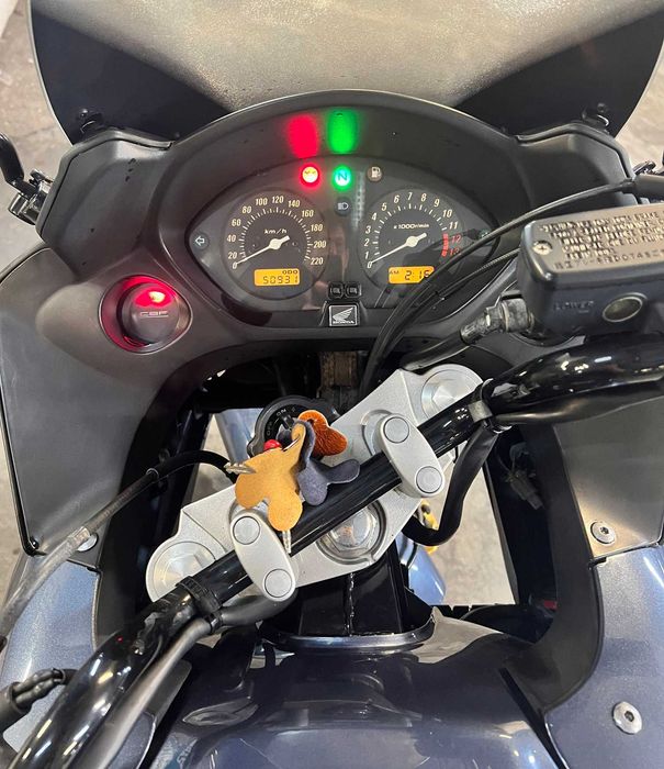 Moto Honda CBF 600 SA