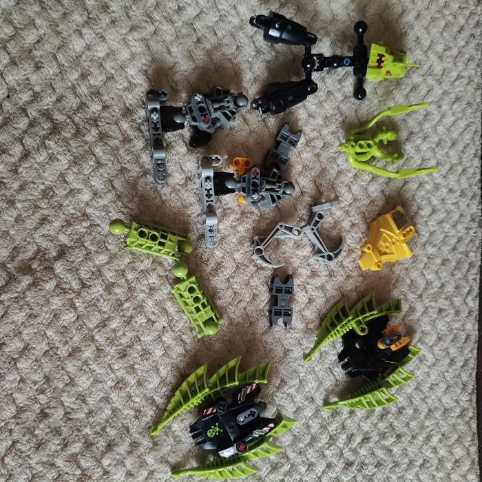 Lego bionicle оригінал,  деталі. Ціна за всі 4 фото.