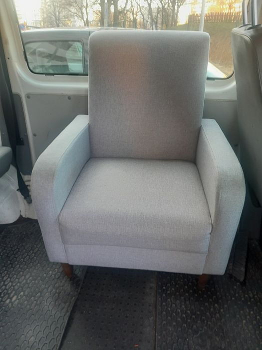Fotel szary uniwersalny stan super  Transport
