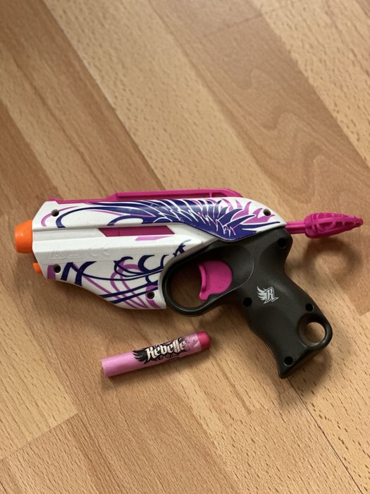 Бластер Hasbro Nerf Розовое безумие Рожеве безумство нерф же