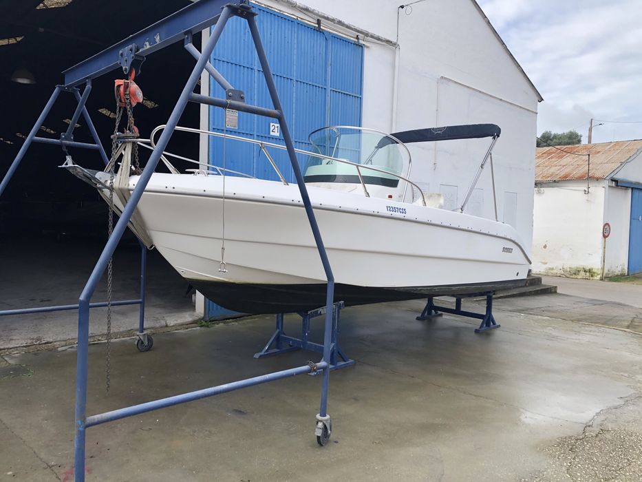 Transporte , Manutenção e Recolha de embarcações de recreio