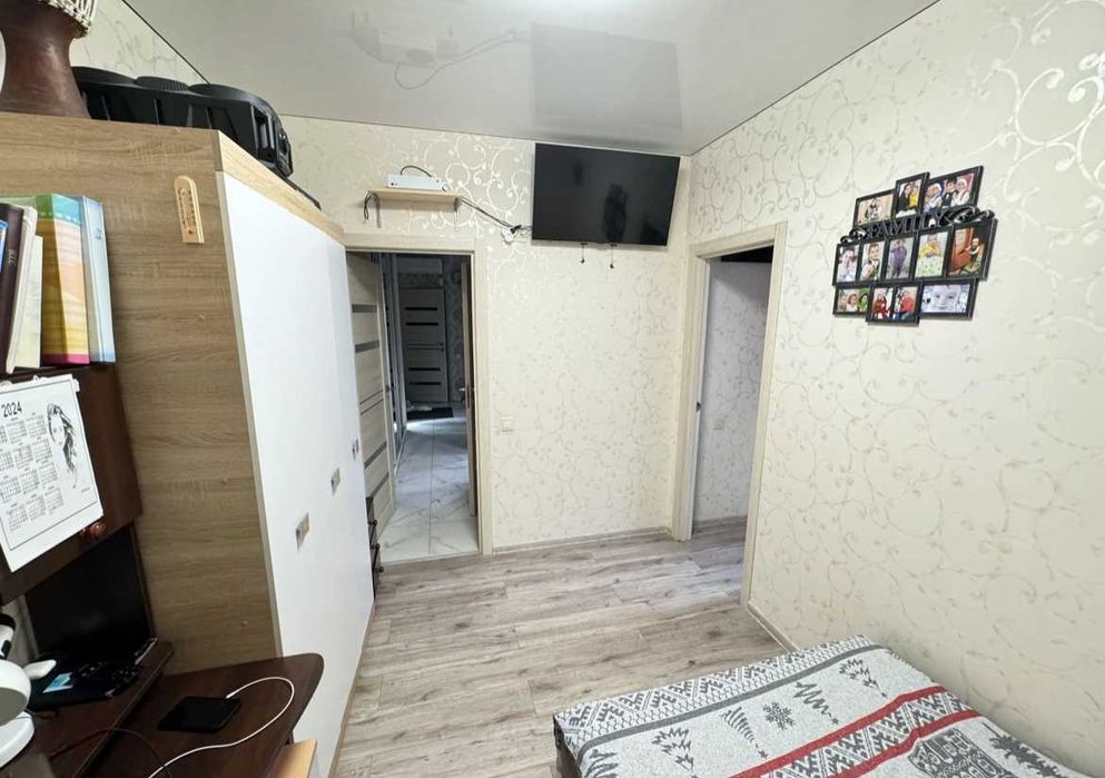 Продам простору квартира у мальовничому Маріїнському!