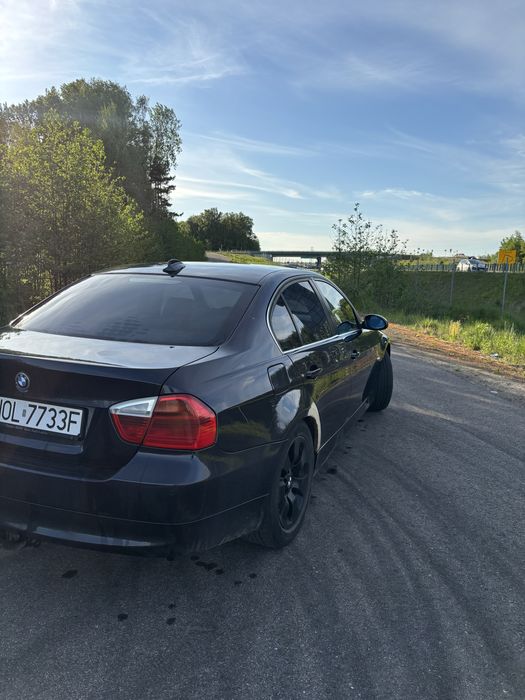 BMW E90 330I 258KM