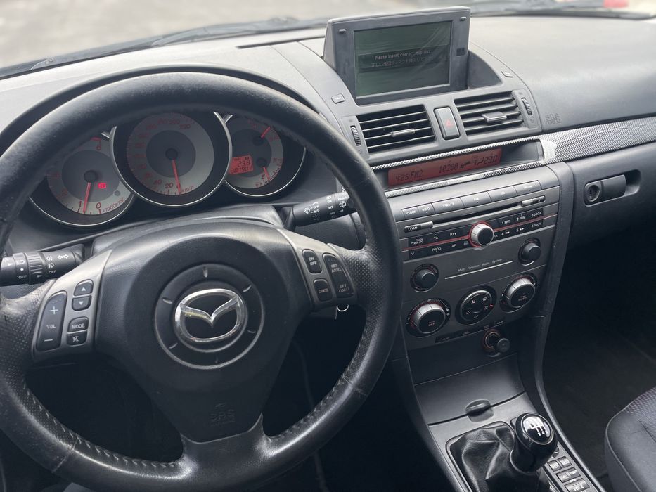 Продам Мазда 3  2.0 дизель