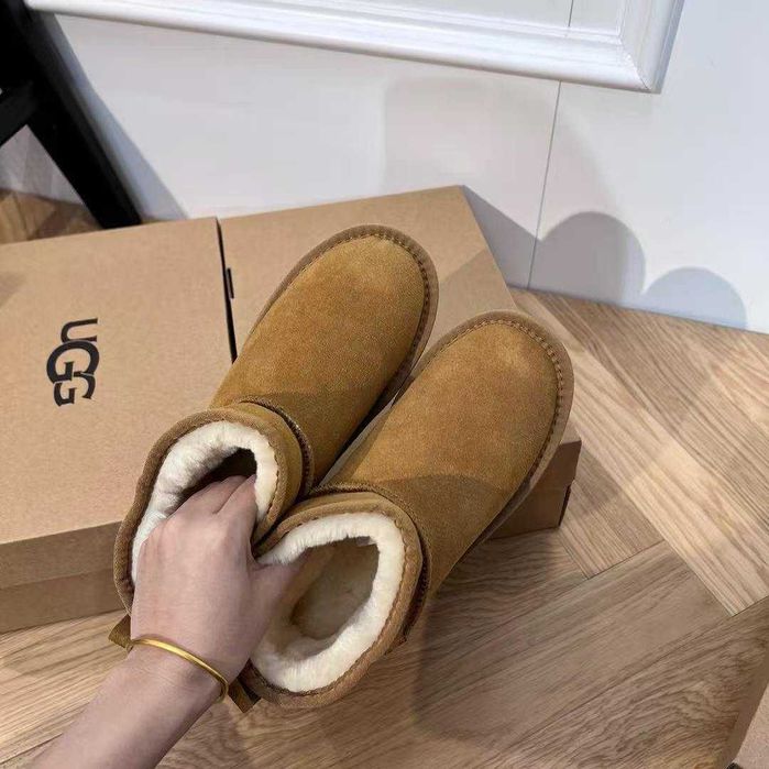 UGG Classic Mini Boots R.39