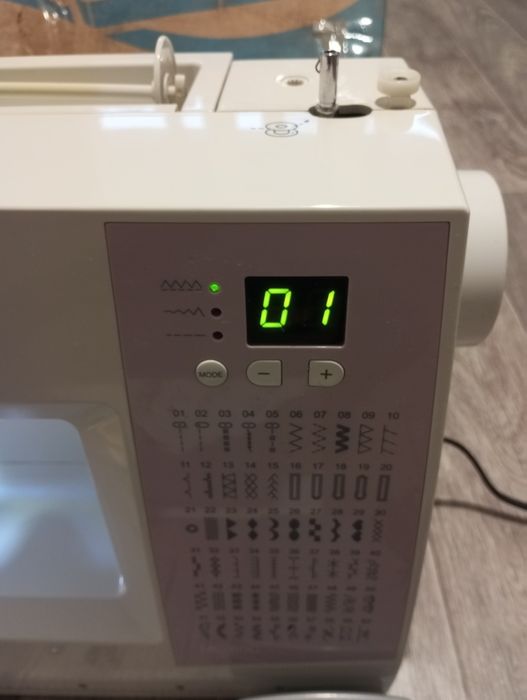 Швейная машина MINERVA MC60C