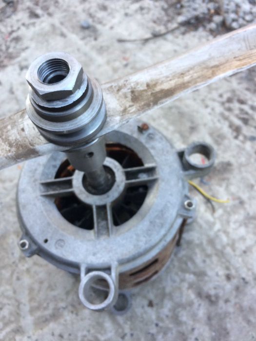 Газонокосилка електрична 220