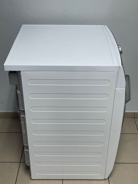 Сушильна машина AEG T9DE87685 з тепловим насосом,економ,тиха