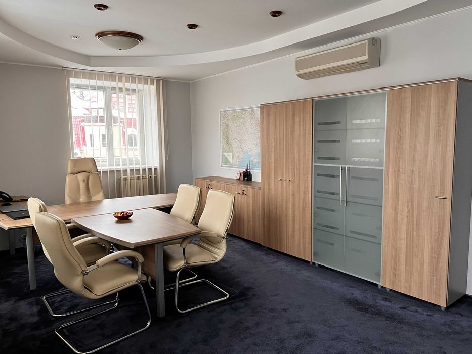 Продаж Бізнес-центру "ОЧАКІВСЬКІЙ", м. Київ