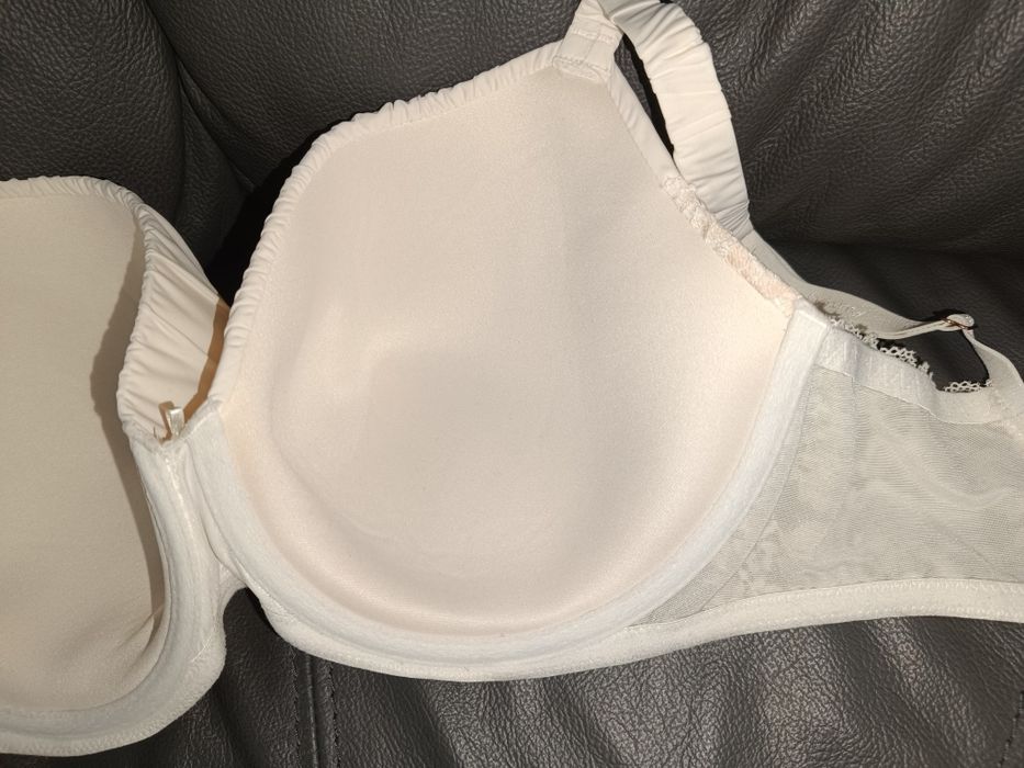 Biustonosz Autograph 75 G