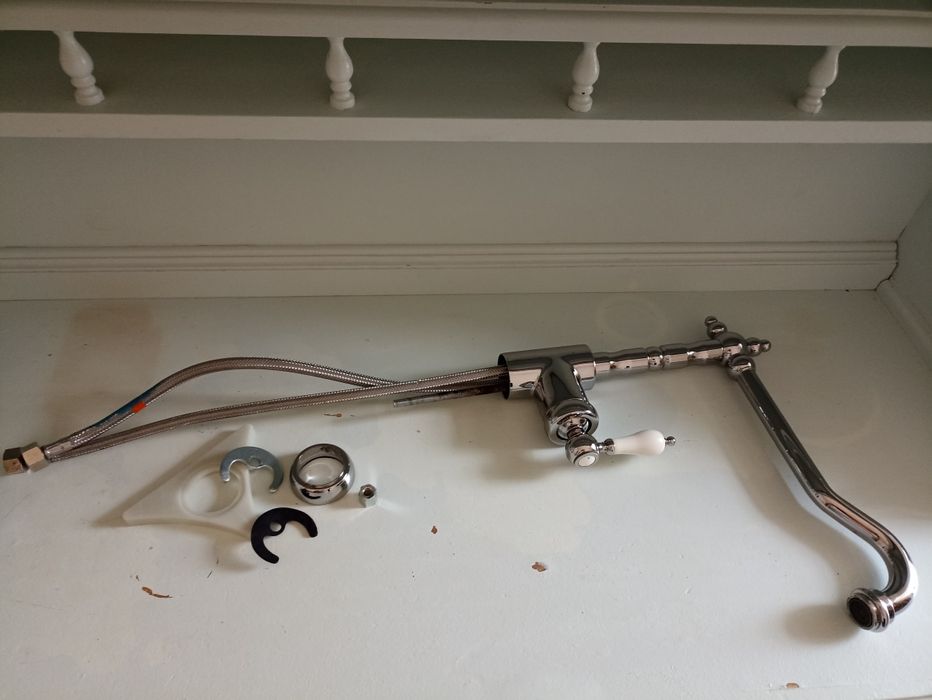 Torneira misturadora cromada - Ikea Glittran - usada