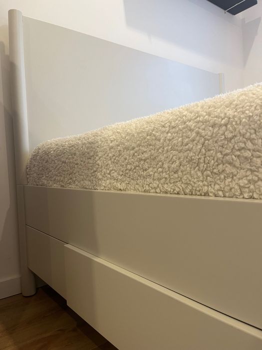 Cama IKEA 140x200 + Colchão