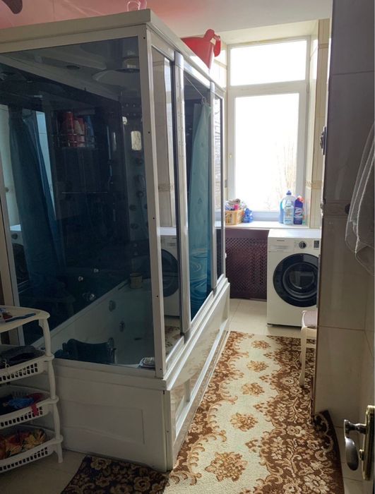 Продам квартру 4-х комнат Васильков